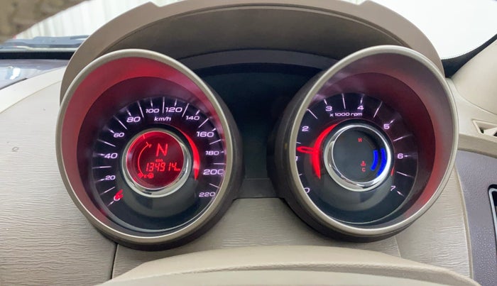 2012 Mahindra XUV500 W8, Diesel, Manual, 1,34,908 km, Odometer Image