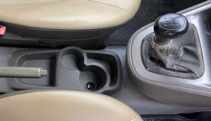 2016 Hyundai i10 MAGNA 1.1, Petrol, Manual, 60,445 km, Gear Lever