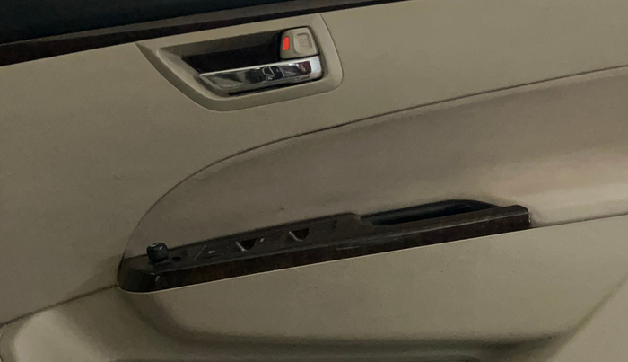 2015 Maruti Swift Dzire VXI, Petrol, Manual, 39,291 km, Driver Side Door Panels Control