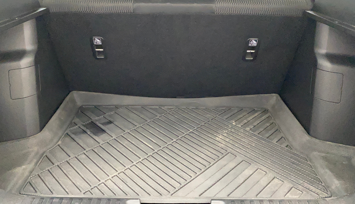 2022 Maruti Vitara Brezza LXI, Petrol, Manual, 13,508 km, Boot Inside