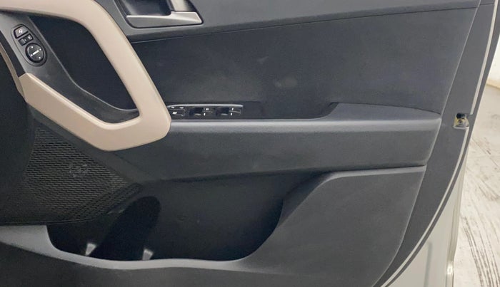 2015 Hyundai Creta SX PLUS 1.6 PETROL, Petrol, Manual, 55,540 km, Driver Side Door Panels Control