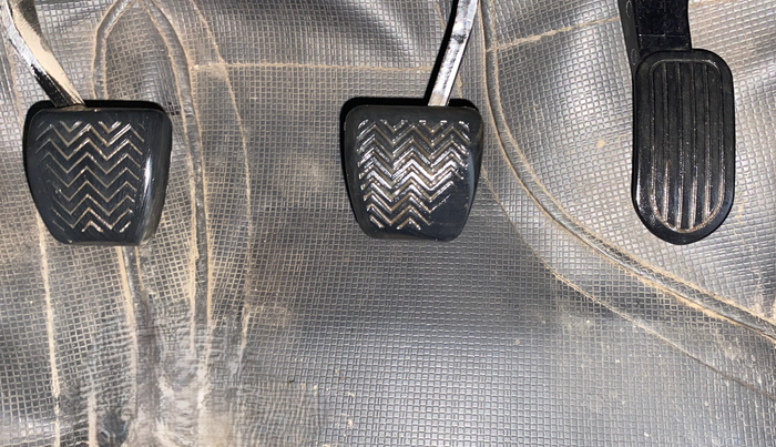 2021 Toyota Innova Crysta 2.4 G 7 STR, Diesel, Manual, 94,639 km, Pedals