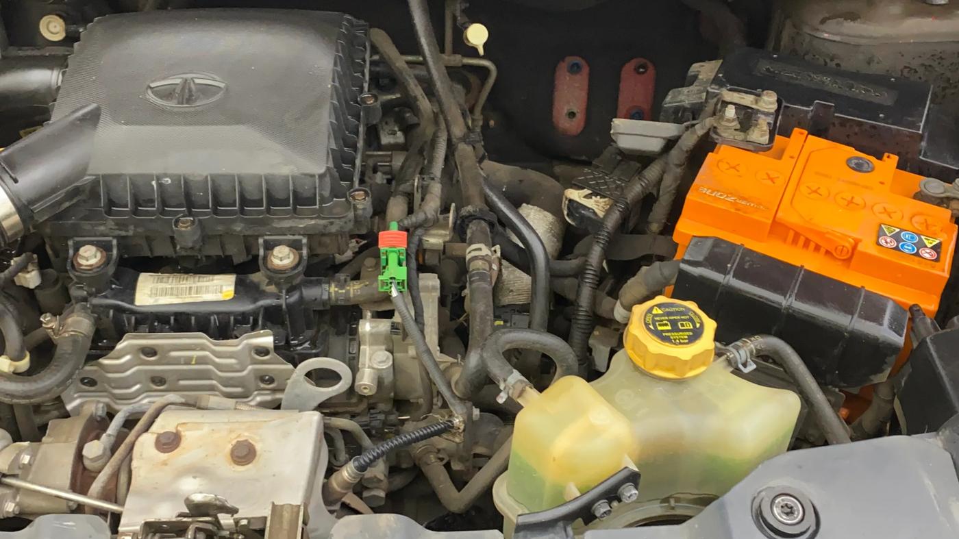 2018 Tata NEXON XZ PETROL, Petrol, Manual, 40,750 km, Engine View - Left