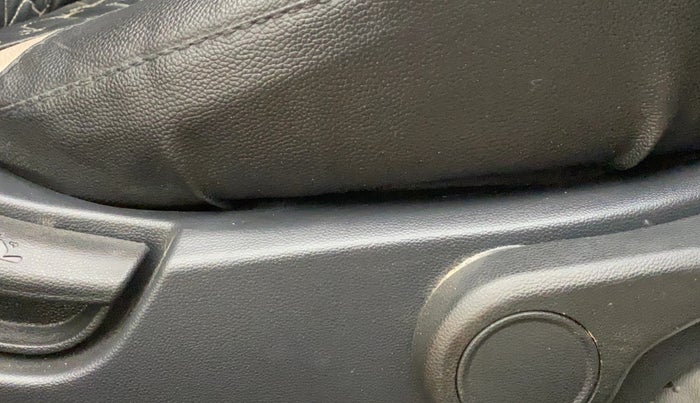 2015 Hyundai Grand i10 ASTA 1.1 CRDI (O), Diesel, Manual, 72,979 km, Driver Side Adjustment Panel