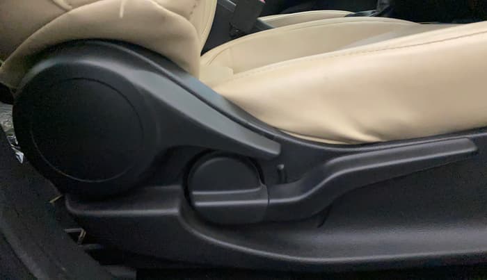 2023 Honda City 1.5L I-VTE V CVT, Petrol, Automatic, 21,563 km, Driver Side Adjustment Panel