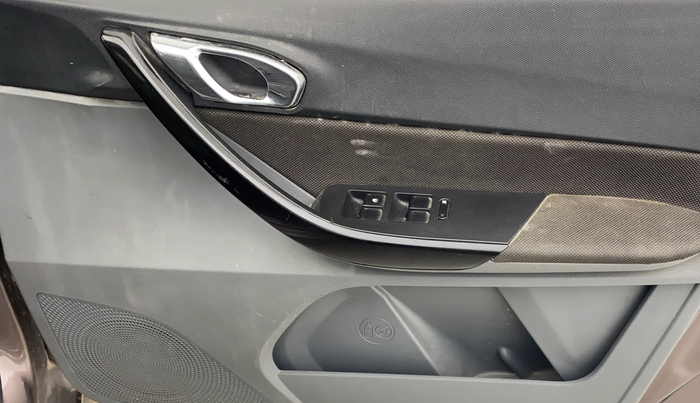 2018 Tata TIGOR XZ PLUS PETROL, Petrol, Manual, 52,239 km, Driver Side Door Panels Control