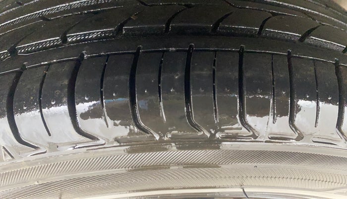 2012 Honda Brio S(O) MT, Petrol, Manual, 47,358 km, Right Rear Tyre Tread