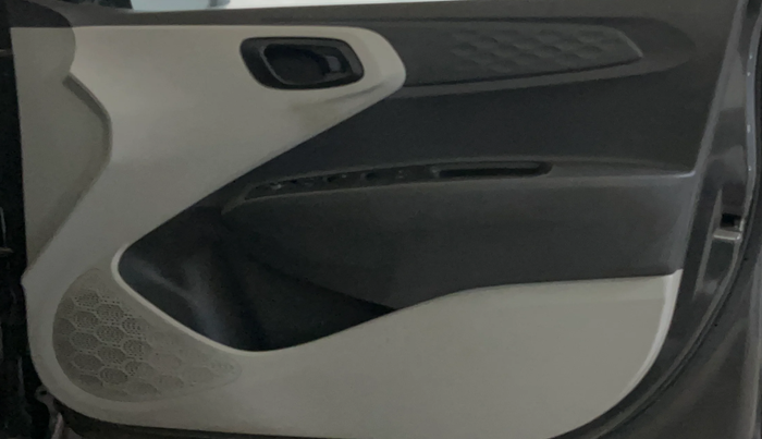 2019 Hyundai GRAND I10 NIOS MAGNA 1.2 KAPPA VTVT, Petrol, Manual, 46,287 km, Driver Side Door Panels Control