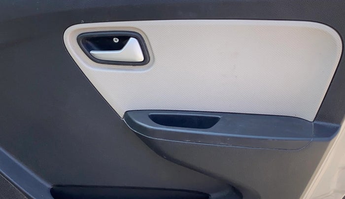 2019 Maruti Alto LXI, Petrol, Manual, 32,960 km, Driver Side Door Panels Control