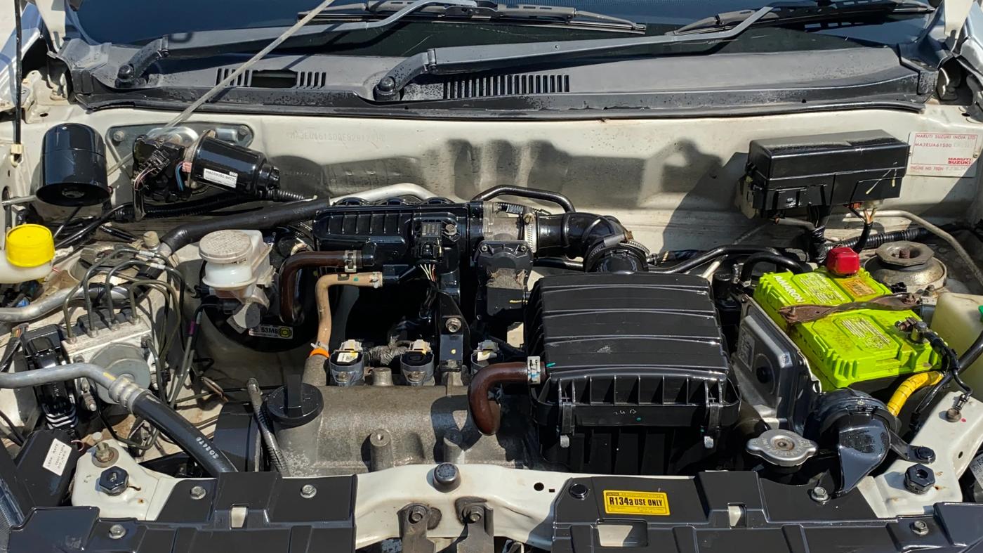 2019 Maruti Alto LXI, Petrol, Manual, 32,960 km, Engine View