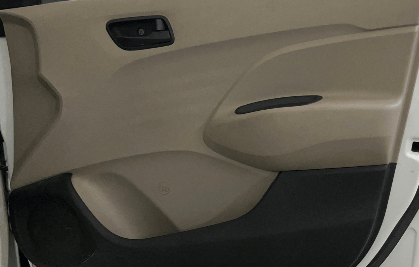 2019 Hyundai NEW SANTRO ERA EXECUTIVE, Petrol, Manual, 50 km, Driver Side Door Panels Control
