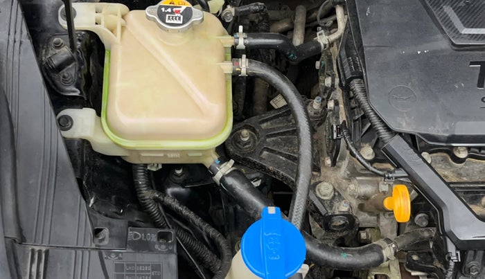 2023 KIA CARENS PRESTIGE PLUS 1.5 PETROL IMT 7 STR, Petrol, Manual, 48,381 km, Engine View - Right