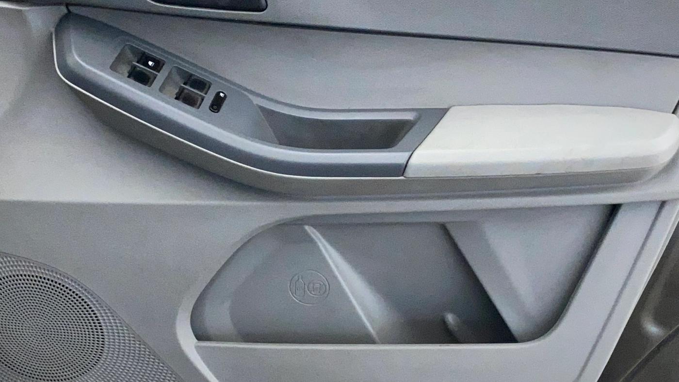 2023 Tata TIGOR XM CNG, CNG, Manual, 28,002 km, Driver Side Door Panels Control