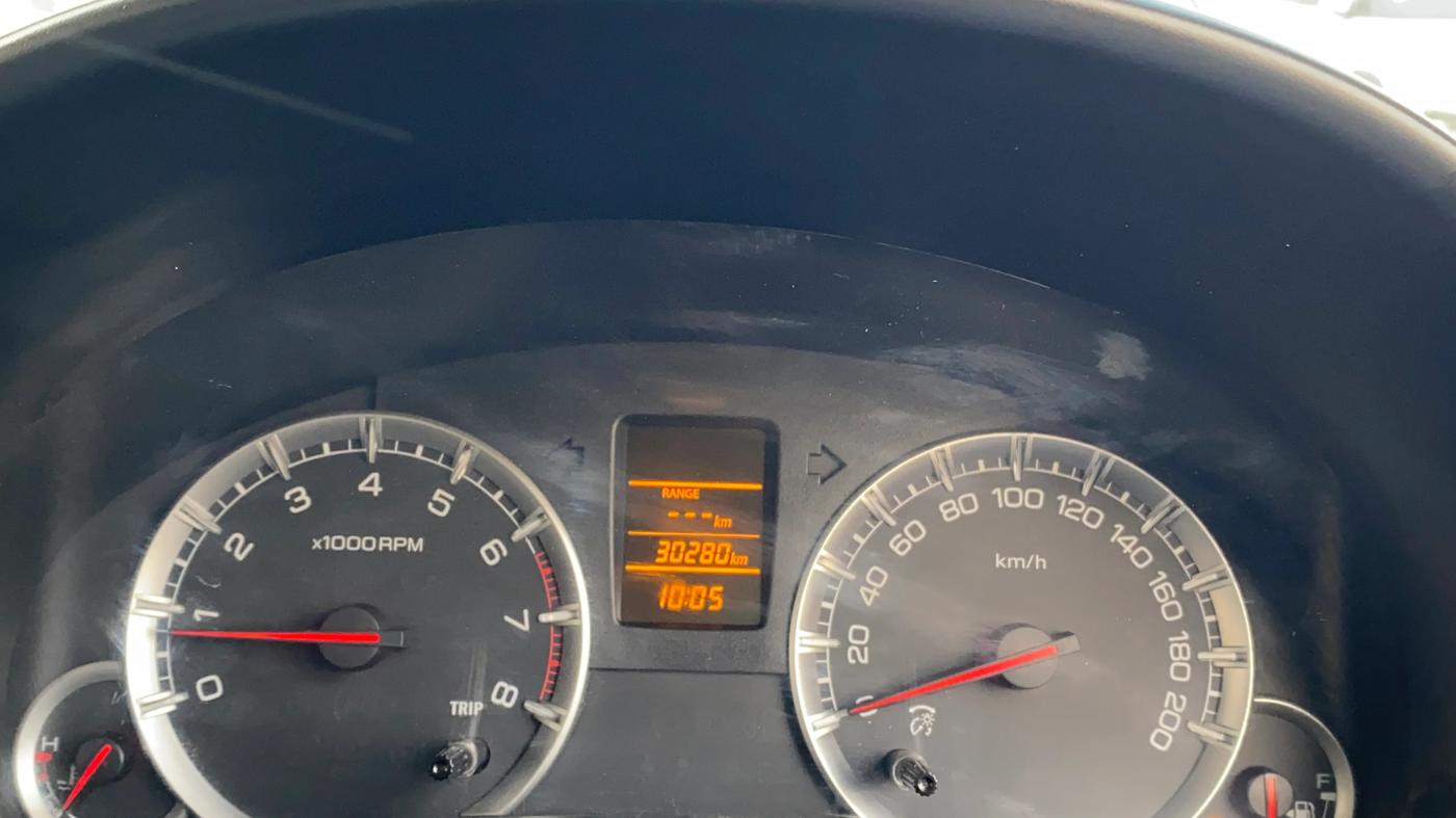 2013 Maruti Swift VXI, Petrol, Manual, 30,265 km, Odometer Image