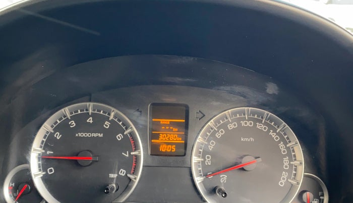 2013 Maruti Swift VXI, Petrol, Manual, 30,265 km, Odometer Image