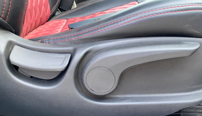 2018 Hyundai Verna 1.4 EX PETROL, Petrol, Manual, 1,09,063 km, Driver Side Adjustment Panel