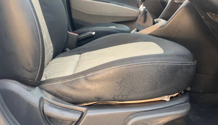 2017 Hyundai Grand i10 ASTA 1.2 KAPPA VTVT, Petrol, Manual, 76,308 km, Driver Side Adjustment Panel