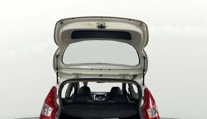 2016 Hyundai Eon MAGNA +, Petrol, Manual, 89,786 km, Boot Inside