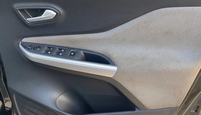 2023 Nissan MAGNITE XL, Petrol, Manual, 20,184 km, Driver Side Door Panels Control