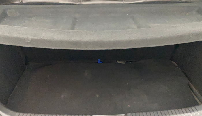 2013 Hyundai i20 MAGNA 1.2, Petrol, Manual, 67,553 km, Boot Inside