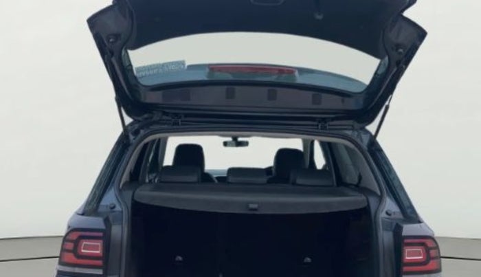 2021 Volkswagen TAIGUN TOPLINE 1.0 TSI MT, Petrol, Manual, 51,580 km, Boot Inside