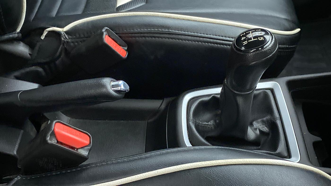 2018 Maruti Swift ZDI +, Diesel, Manual, 39,024 km, Gear Lever