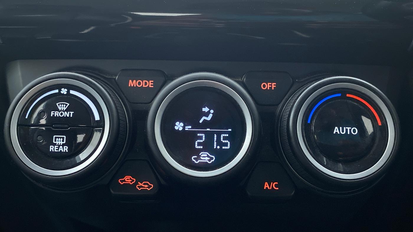 2018 Maruti Swift ZDI +, Diesel, Manual, 39,024 km, Automatic Climate Control