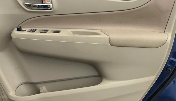 2021 Maruti Ciaz DELTA 1.5 SHVS MT PETROL, Petrol, Manual, 53,621 km, Driver Side Door Panels Control