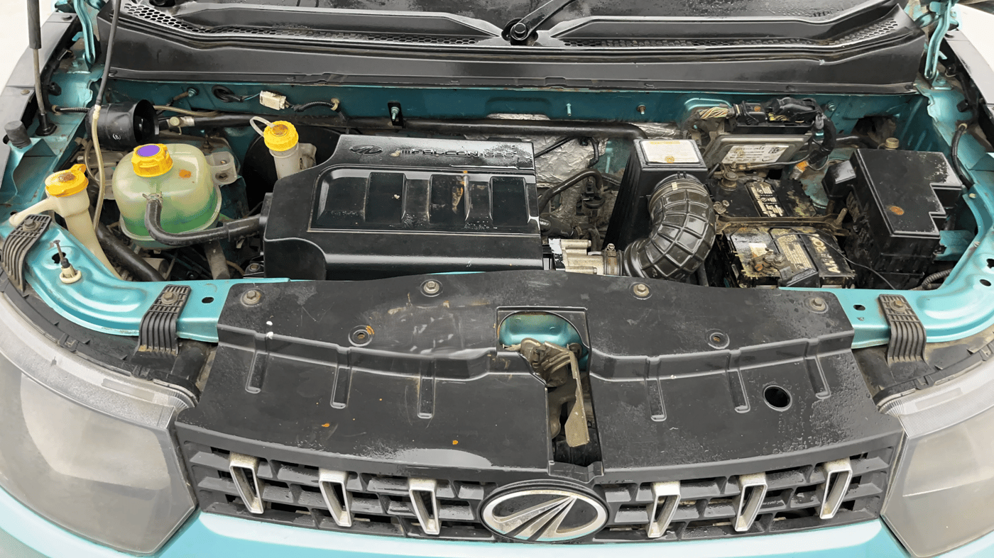 2015 Mahindra Kuv100 K8 5 STR, Petrol, Manual, 37,253 km, Engine View