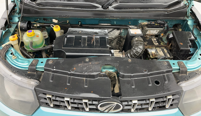 2015 Mahindra Kuv100 K8 5 STR, Petrol, Manual, 37,128 km, Engine View