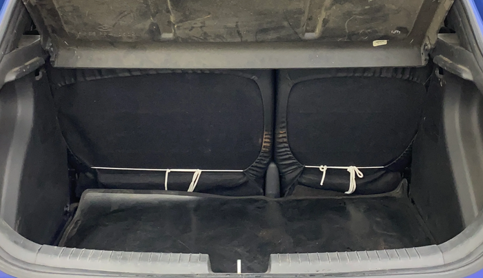 2016 Hyundai Elite i20 ASTA 1.2 (O), Petrol, Manual, 52,445 km, Boot Inside