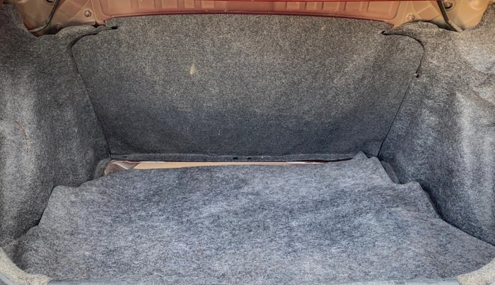 2013 Honda Amaze 1.2L I-VTEC S, Petrol, Manual, 78,416 km, Boot Inside