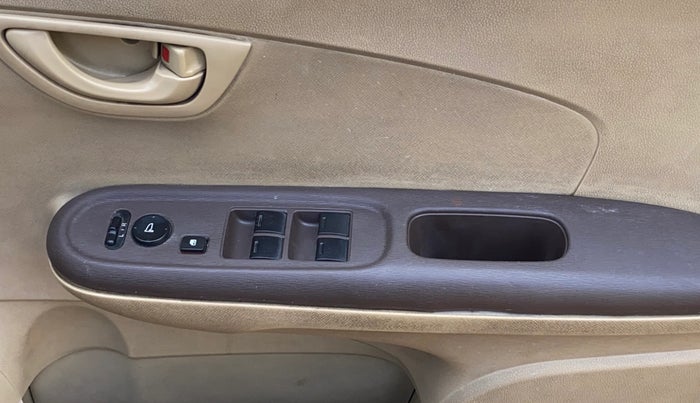 2013 Honda Amaze 1.2L I-VTEC S, Petrol, Manual, 78,416 km, Driver Side Door Panels Control
