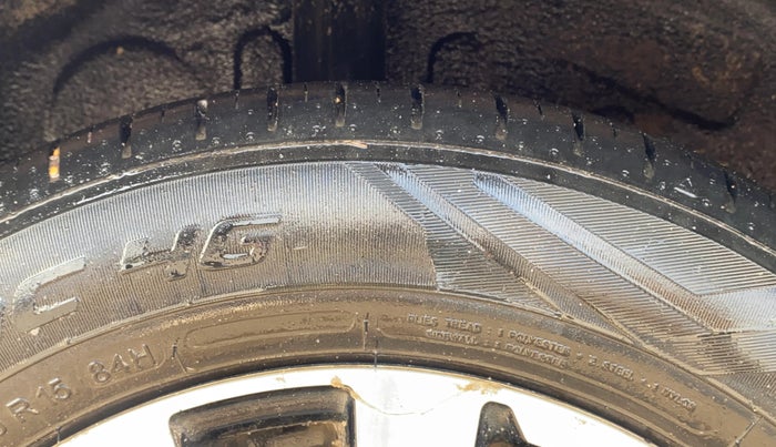 2020 Toyota Etios CROSS 1.2 G, CNG, Manual, 65,593 km, Right Rear Tyre Tread