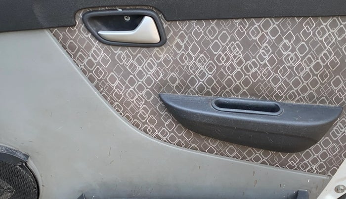 2018 Maruti Alto 800 LXI, Petrol, Manual, 78,885 km, Driver Side Door Panels Control