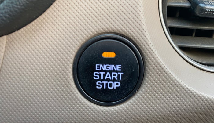 2014 Hyundai Grand i10 SPORTZ 1.2 KAPPA VTVT, Petrol, Manual, 69,487 km, Keyless Start/ Stop Button