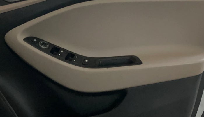 2020 Hyundai Elite i20 ASTA 1.2 (O), Petrol, Manual, 82,054 km, Driver Side Door Panels Control