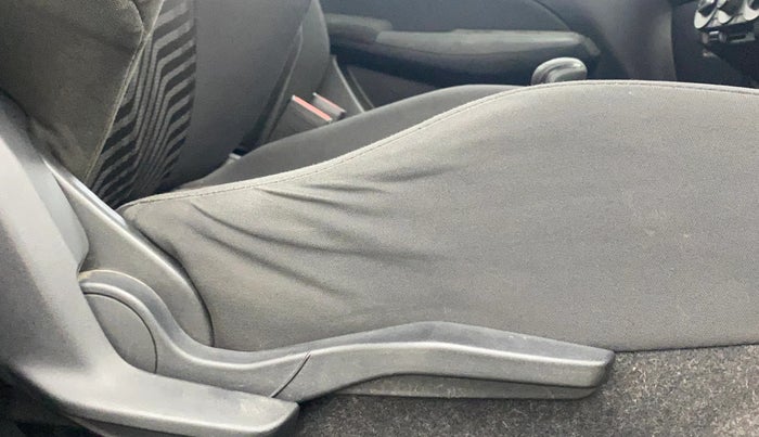 2018 Maruti Swift VXI AMT, Petrol, Automatic, 1,08,777 km, Driver Side Adjustment Panel