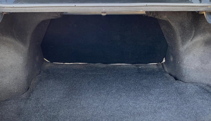 2019 Maruti Ciaz ZETA 1.5 SHVS MT PETROL, Petrol, Manual, 1,12,843 km, Boot Inside