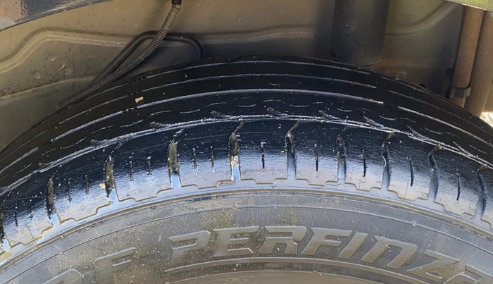 2013 Ford Ecosport TREND 1.5L DIESEL, Diesel, Manual, 90,829 km, Left Rear Tyre Tread