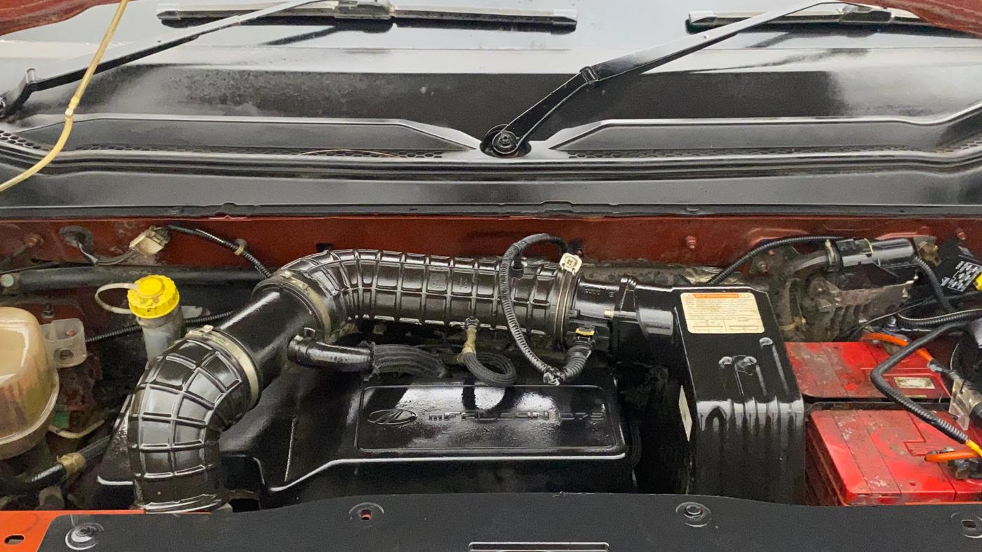 2016 Mahindra Kuv100 K8 D 6 STR, Diesel, Manual, 90,515 km, Engine View