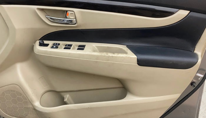 2016 Maruti Ciaz VDI+ SHVS, Diesel, Manual, 68,371 km, Driver Side Door Panels Control