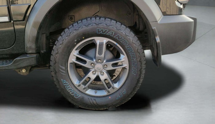 2023 Mahindra Thar LX D 4*4 MT HT, Diesel, Manual, 3,301 km, Left Rear Wheel