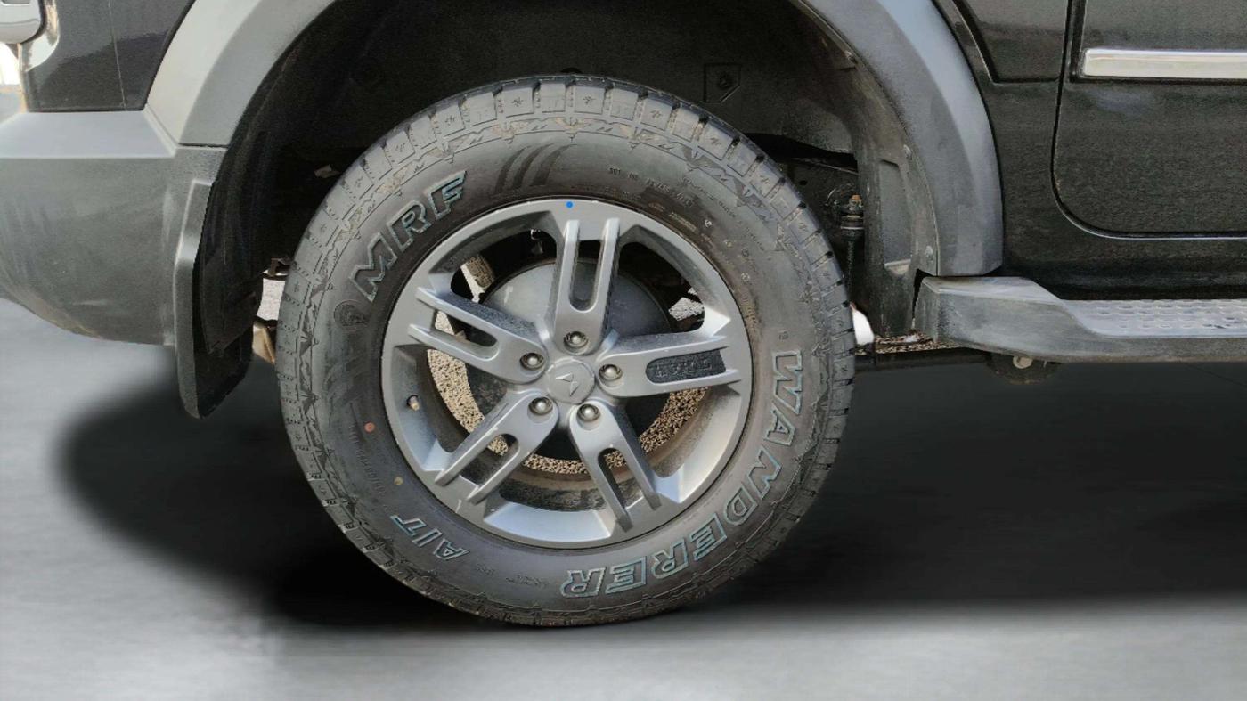 2023 Mahindra Thar LX D 4*4 MT HT, Diesel, Manual, 3,301 km, Right Rear Wheel