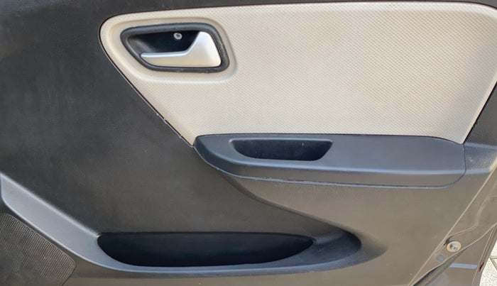 2019 Maruti Alto LXI, Petrol, Manual, 86,237 km, Driver Side Door Panels Control