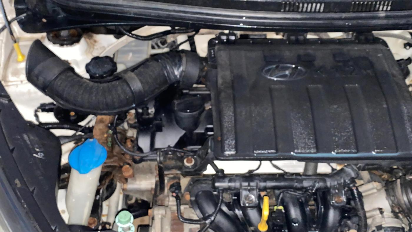 2014 Hyundai Xcent S 1.2, Petrol, Manual, 98,826 km, Engine View - Right