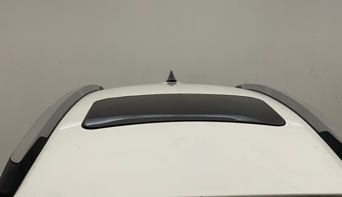 2022 Tata NEXON XM SUNROOF PETROL, Petrol, Manual, 14,184 km, Moonroof/ Sunroof