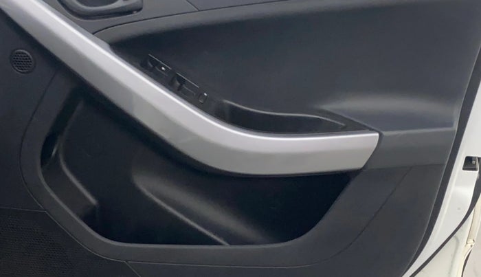 2022 Tata NEXON XM SUNROOF PETROL, Petrol, Manual, 14,184 km, Driver Side Door Panels Control