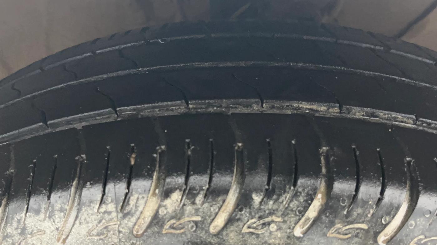 2019 Hyundai Elite i20 SPORTZ PLUS  1.2 CVT, Petrol, Automatic, 56,841 km, Right Front Tyre Tread
