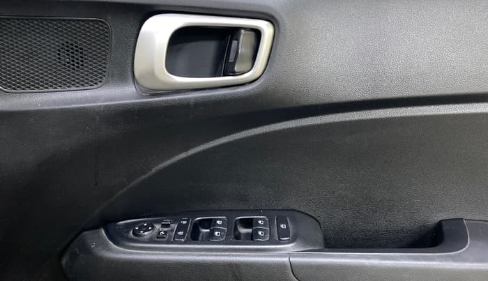 2019 Hyundai VENUE SX PLUS 1.0 TURBO DCT, Petrol, Automatic, 37,836 km, Driver Side Door Panels Control